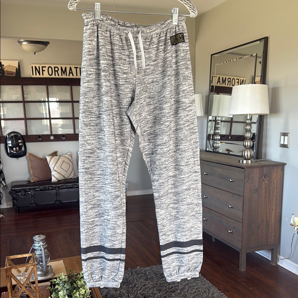 🩶 PINK Victoria’s Secret Zipper Joggers 🩶